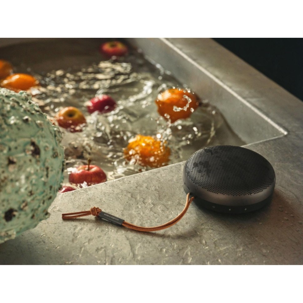 Акустическая система Bang & Olufsen BeoSound A1 2nd Gen Black Anthracite