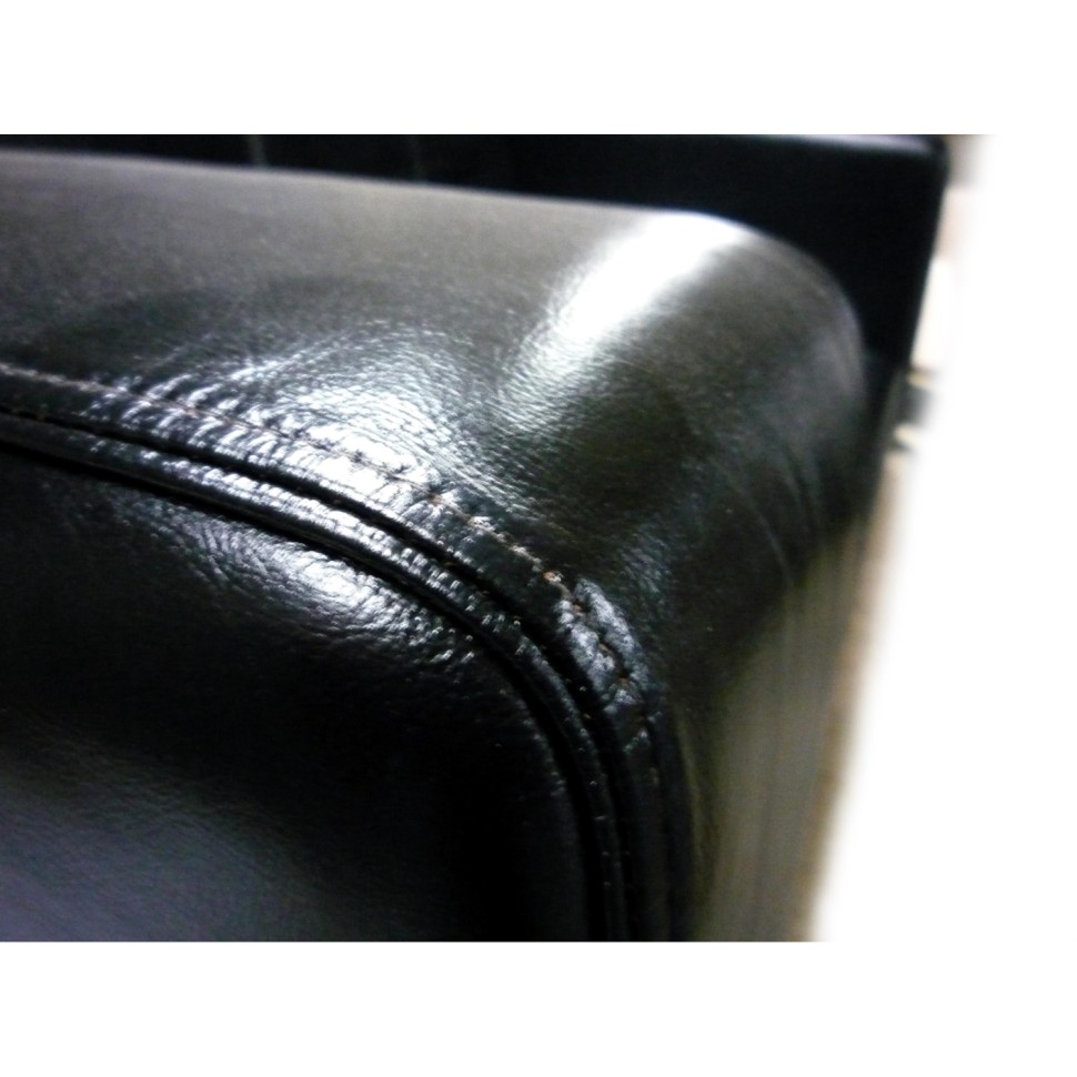 Кресло UEX_Энрико E-1 к/з черн. Attika 9 Кресло UEX_Энрико E-1 к/з черн. Attika 9