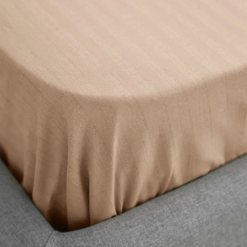 Простыня на резинке 140х200 см, страйп-дизайн, 105г/м2, Coffee cream 789236